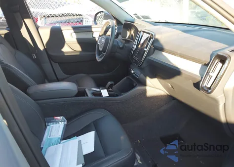 2025 Volvo Xc40 B5 Core Bright Theme from USA, damaged, VIN YV4L12UJ5S2566748